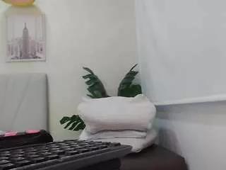 sassy-girl from CamSoda