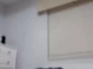 sassysmiles from CamSoda
