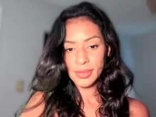 sassysmiles from CamSoda