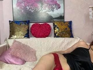 selenasexysweetie from CamSoda
