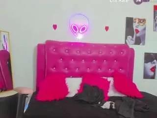 sexxy-girl86 from CamSoda