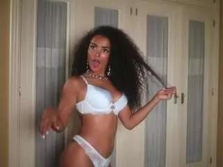 Suzysuz webcams show profile image 