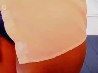 sweet-juicy1 from CamSoda