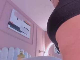 sweetconniie from CamSoda