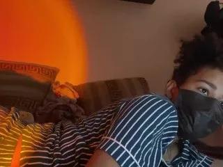 sweetie-jizzum from CamSoda