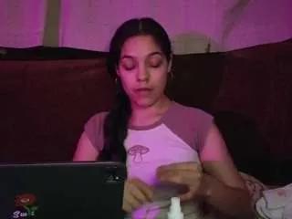 sweetlikeblu from CamSoda