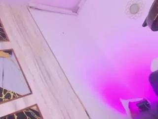 sweetsophie1 from CamSoda