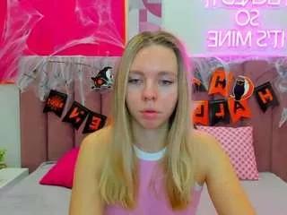 tessaadorable from CamSoda