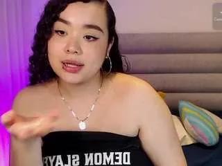 tiffany-giil from CamSoda