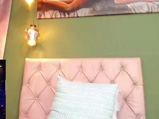tinnaflirt1 from CamSoda