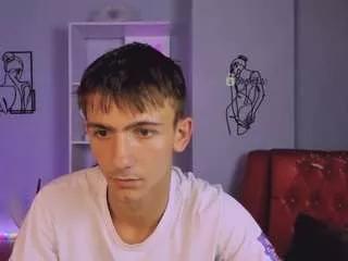 Tobi-yours webcams show profile image 