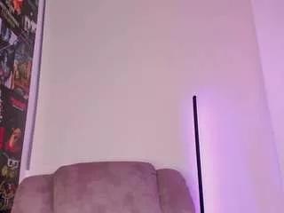 uveuvede from CamSoda