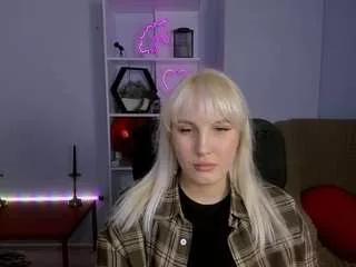 victoria-pretty on CamSoda