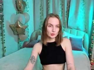 vikkimoon from CamSoda
