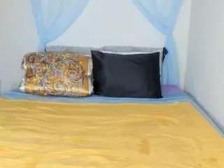 Yasminayazzie webcams show profile image 