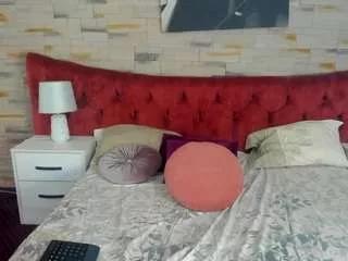 Yasminesly webcams show profile image 