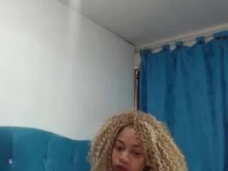 yaya-21 from CamSoda