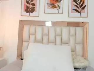 yayisvega from CamSoda