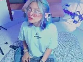 yukky-kuran from CamSoda