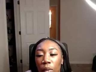 Zaza333 webcams show profile image 
