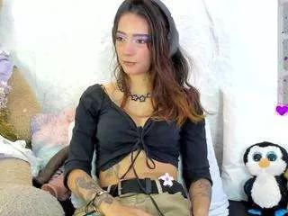 zorra-violeta from CamSoda
