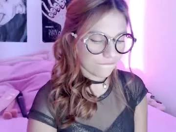 _lloou_ from Chaturbate