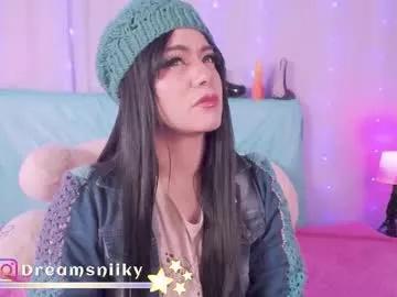 _niiky from Chaturbate