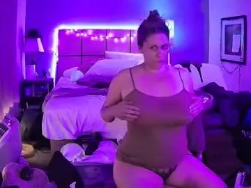 _toofunnysluts_ from Chaturbate