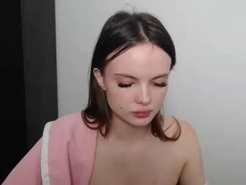 a_ariella_ from Chaturbate