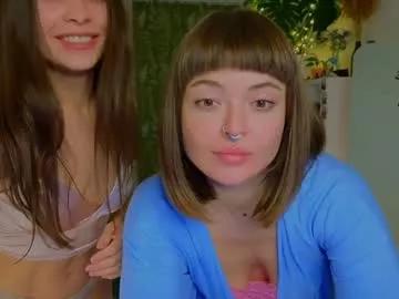 a_p_p_l_e from Chaturbate