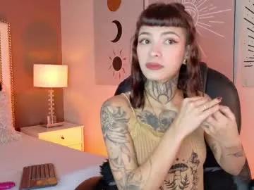 aa_lunit from Chaturbate