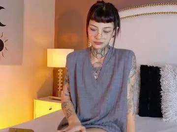 aa_lunit from Chaturbate