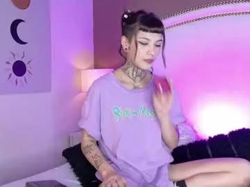 aa_lunit from Chaturbate