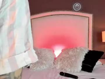 aa_lunit from Chaturbate