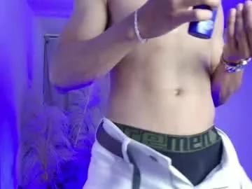 aa_xel from Chaturbate
