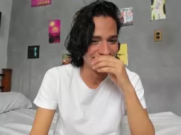 aaron_darkus from Chaturbate
