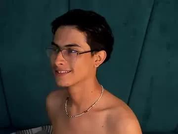 aaron_eze from Chaturbate