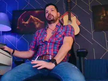 aaronbomer from Chaturbate