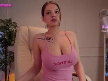 adalyn_glow from Chaturbate