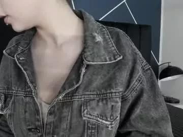 adeelinee from Chaturbate