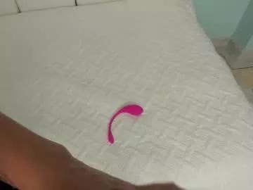 alaia_greyy from Chaturbate