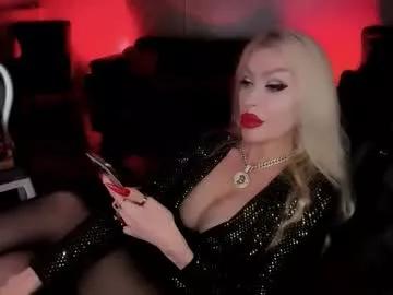 alfa_female from Chaturbate