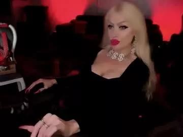alfa_female from Chaturbate