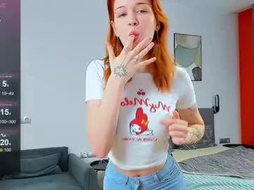 alice_with_freckles on Chaturbate