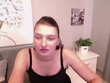 Alisaperes webcams show profile image 