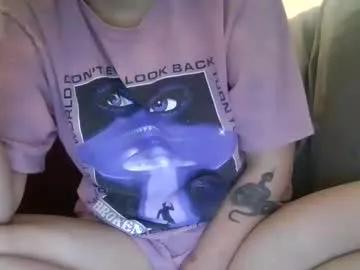 alliebearx from Chaturbate