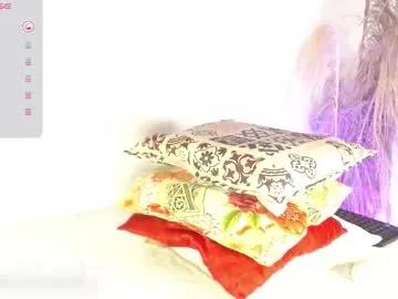 alliebloom7 from Chaturbate