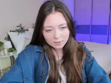 alluringeyess from Chaturbate