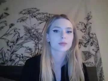 allyoursss1212 from Chaturbate