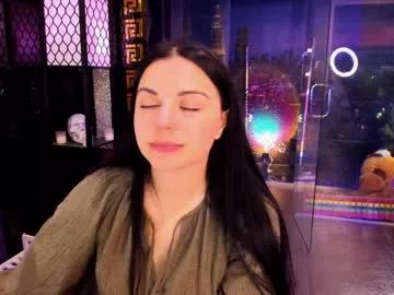 alma_pearl from Chaturbate